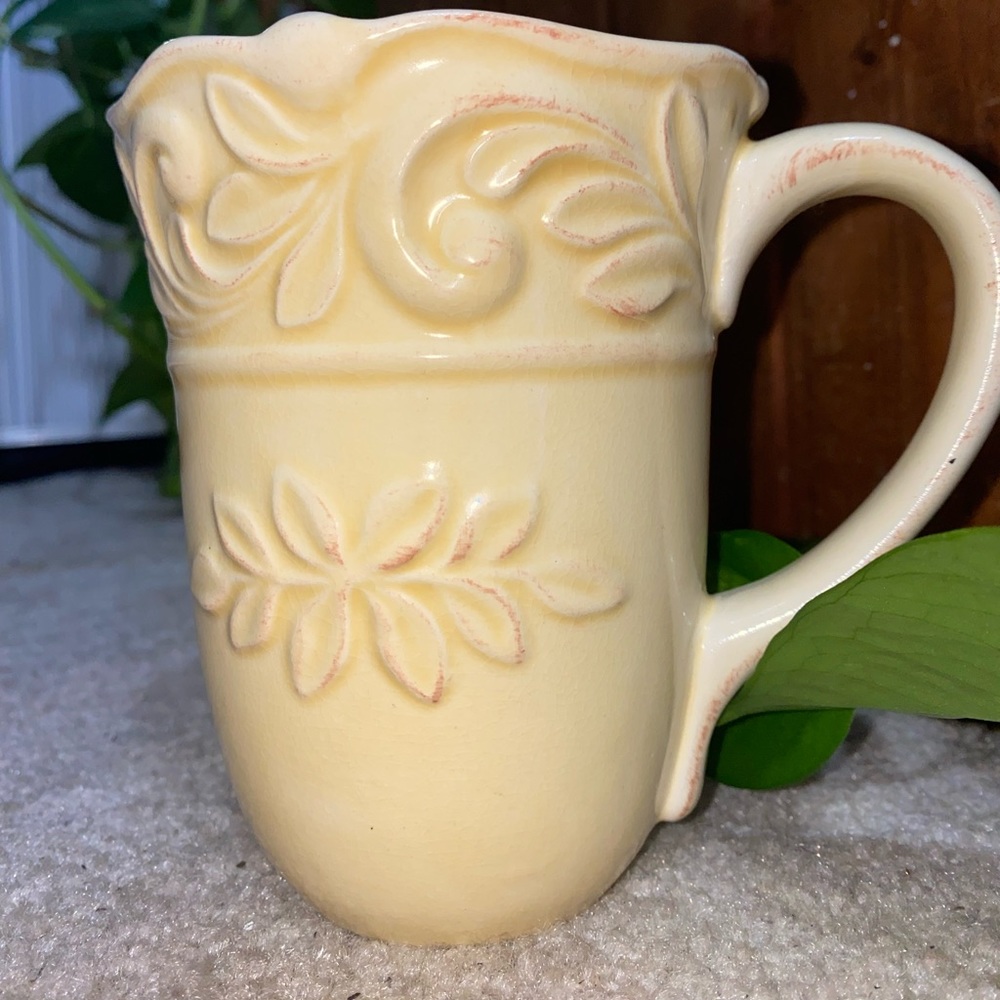 Mugs/ cups